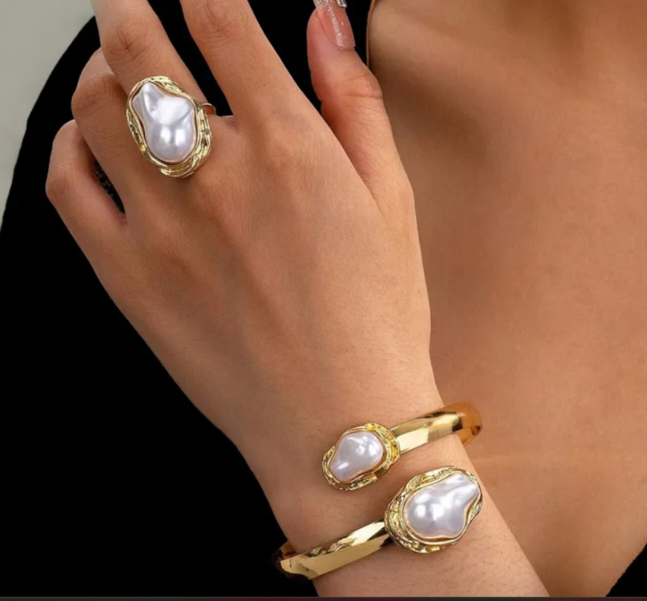 Elegant Geometric Imitation Pearl Gold Tone Bangle & Ring Jewelry Set for Women