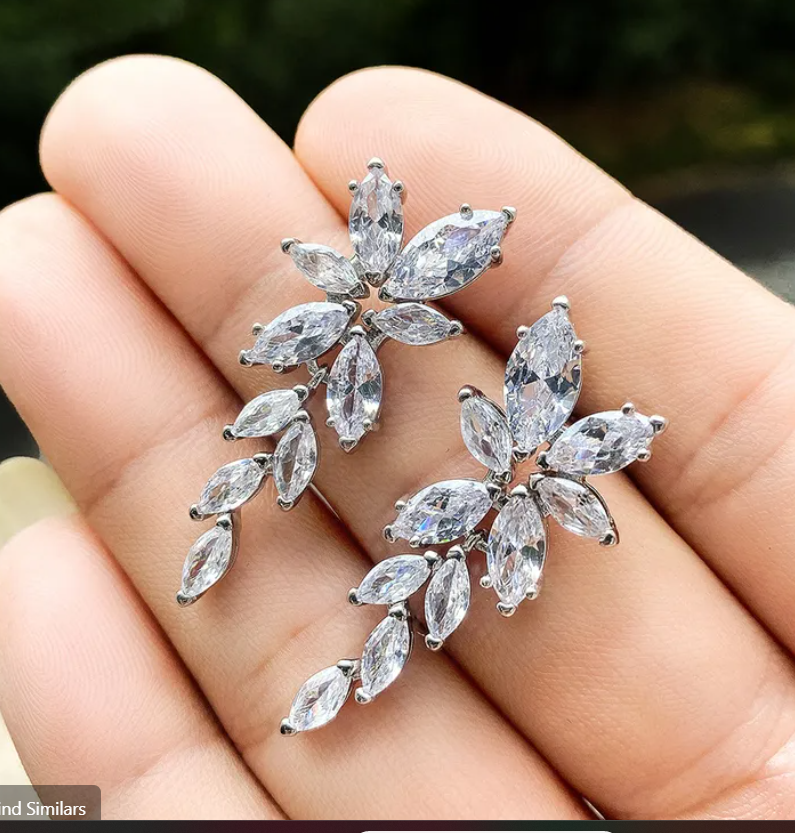 Elegant Silver Tone Marquise Zircon Crystal Leaf Cluster Stud Earrings