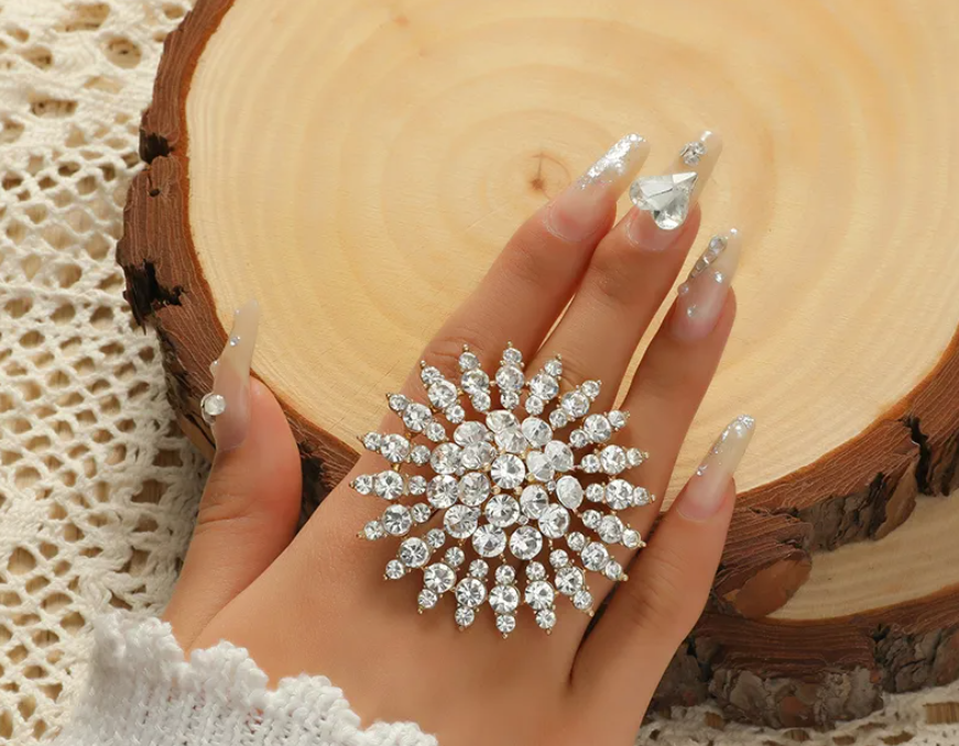 Sparkling Flower Open Ring for Women - Vintage Style Crystal Statement Jewelry
