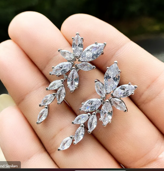 Elegant Silver Tone Marquise Zircon Crystal Leaf Cluster Stud Earrings