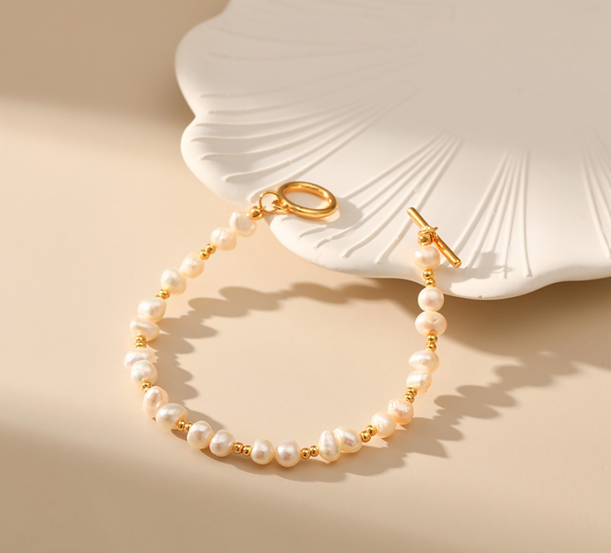 Women's Vintage Style 18K Gold Plated Freshwater Pearl Toggle Bracelet - 17cm/6.69in