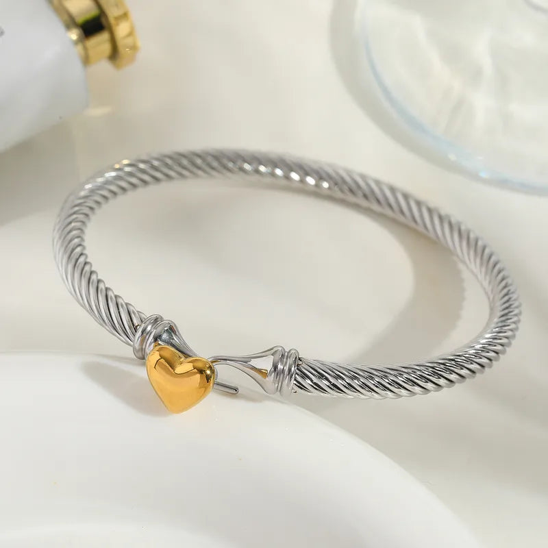 18K Gold Plated Heart Bangle Women's Stainless Steel Simple Style